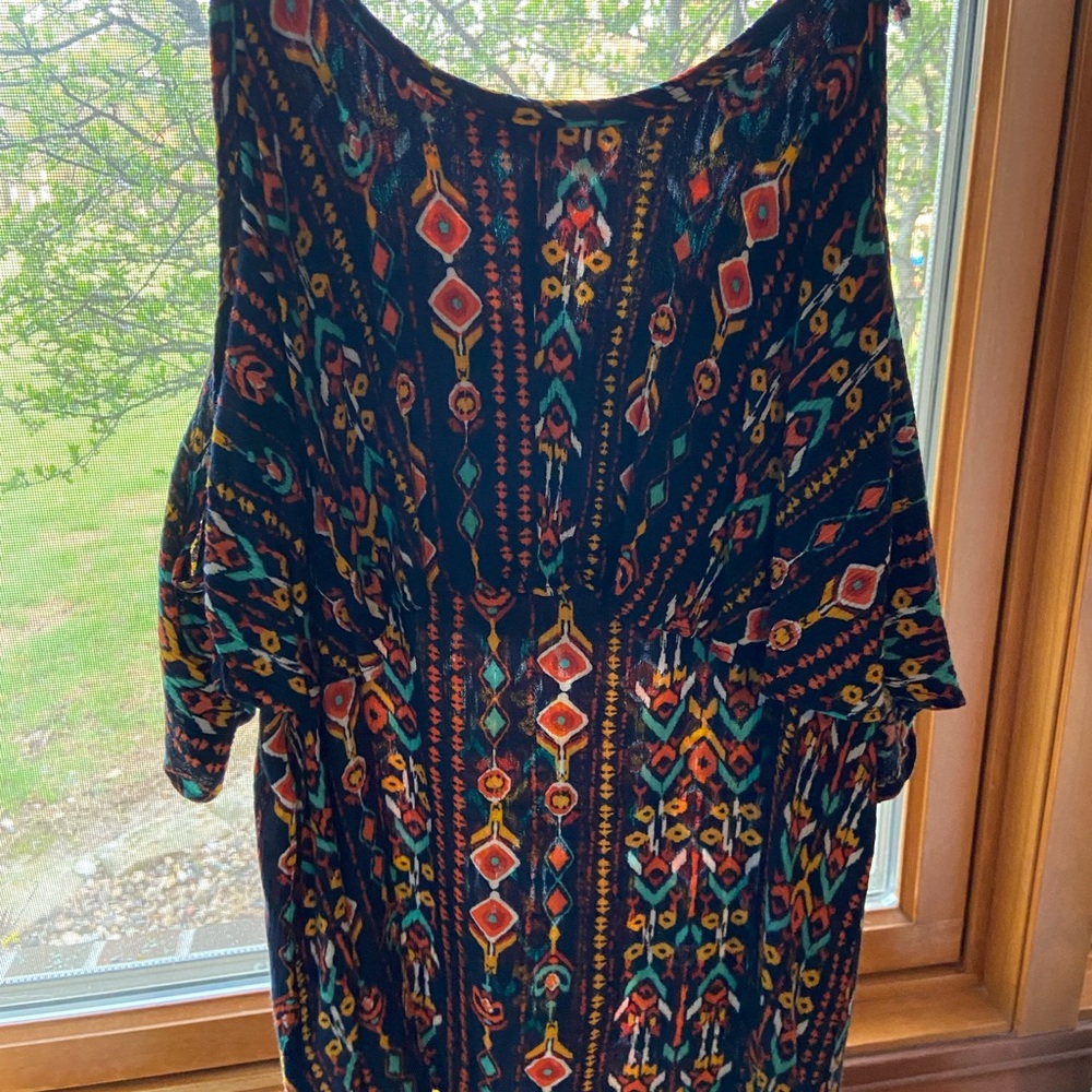 Grace and lace cold shoulder tank